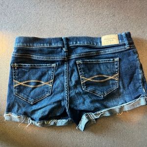 Abercrombie Darkwa shorts distressed cut off size 27/4. Excellent condition.